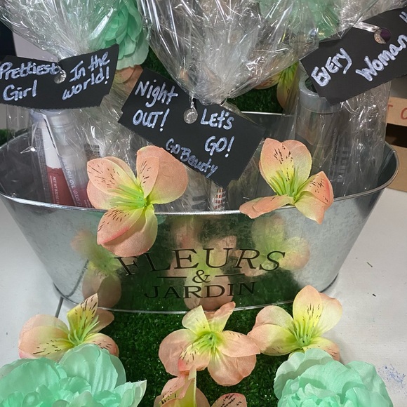 NU2YU BEAUTY SUPPLIES AND MORE - Picture 15 of 16